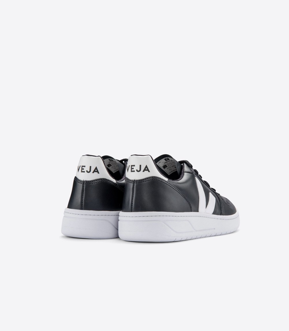 Veja Trainers Mens Black/White - V-10 Leather - AXYZ-93610